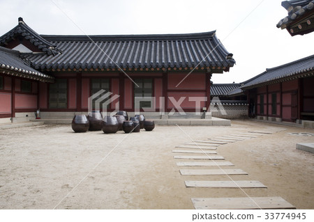 Changdok, Hwaseong Fortress (Historic Site No. 478), Suwon, Gyeonggi 33774945