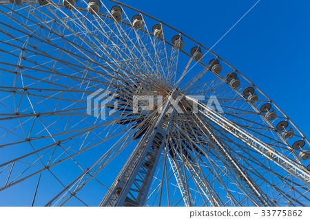 Ferris Wheel in Vieux Port - Marseille France 33775862