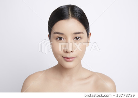 portrait of a Thai woman with black hair 33778759