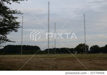 Log periodic antenna 33779494