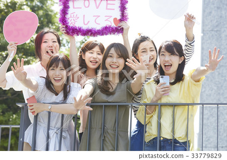 Women participating in the event 33779829