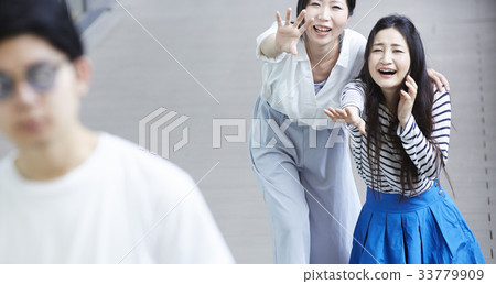 追逐的粉絲女人 33779909