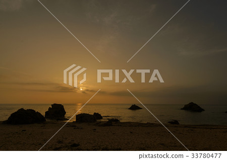 Kamogawa flow evening scenery Kamogawa flow evening scenery 33780477