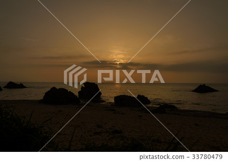Kamogawa flow evening scenery Kamogawa flow evening scenery 33780479