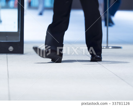 Businessman Businessman 33781126