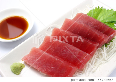 Tuna sashimi Tuna sashimi 33782662