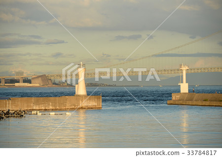 Akashi port at dusk 33784817