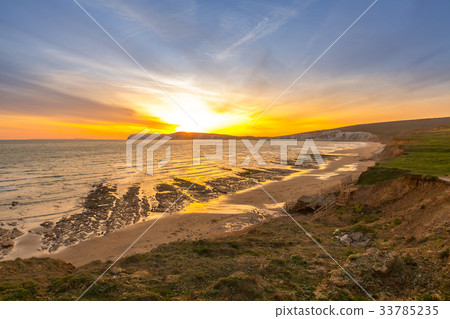 Rural landscape and cliffs on the Isle of Wight Rural landscape and cliffs on the Isle of Wight 33785235