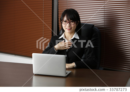 輔導員電子郵件諮詢諮詢辦公室聊天skype互聯網諮詢夜間事業 33787273