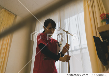 nurse, registered nurse, female 33788862