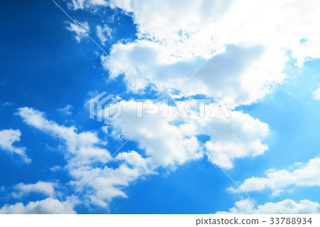  藍天和白色雲彩 33788934
