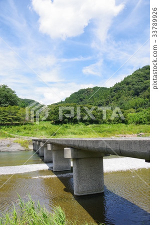 Submersible bridge of the Anabuki River Submersible bridge of the Anabuki River 33789926