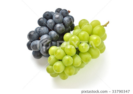 葡萄“Nagano Purple(紫色)和Shine Muscat(黃綠色)”。這是一個可以吃皮膚的碗。 葡萄“Nagano Purple(紫色)和Shine Muscat(黃綠色)”。這是一個可以吃皮膚的碗。 33790347