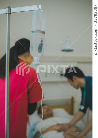 醫生的醫院查房 住院 患者 33792387