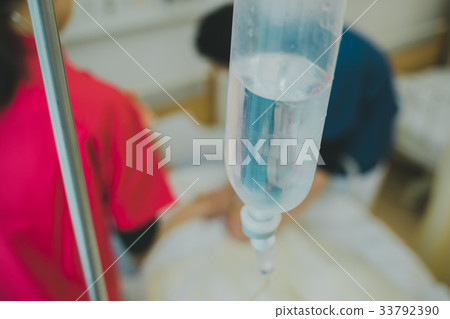 be hospitalized, raindrops, hospital room 33792390