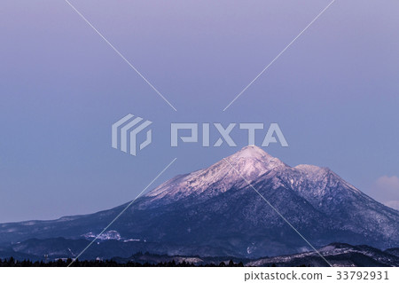 Kirishima mountain in winter 33792931