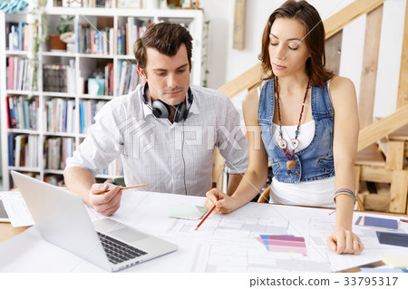 Start-up Team of two young people Start-up Team of two young people 33795317