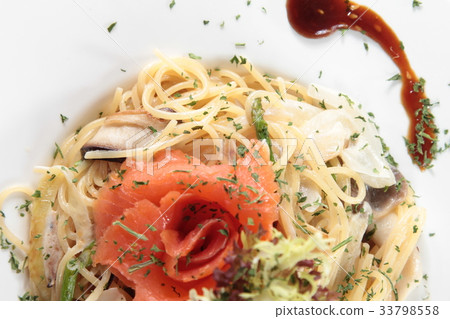 pasta pasta 33798558