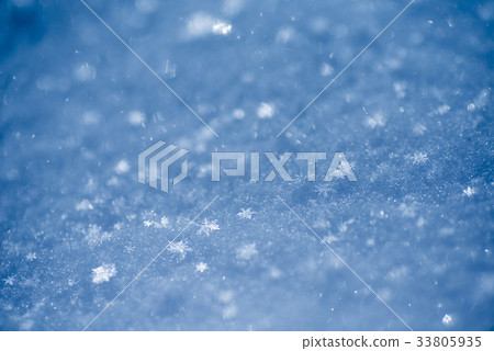 Crystal of snow	 33805935