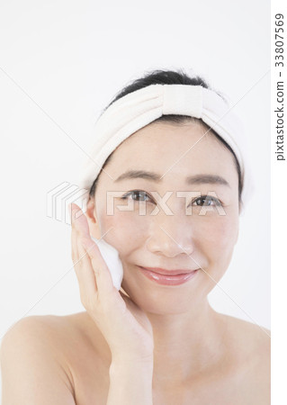 Face washing woman beauty beauty image Face washing woman beauty beauty image 33807569