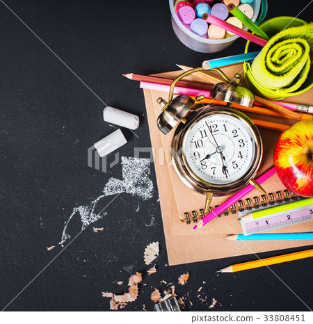 Concept Back To School Clock Chalk Pencil Apple Concept Back To School Clock Chalk Pencil Apple 33808451