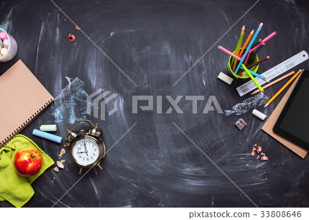 Concept Back To School Clock Chalk Pencil Apple Concept Back To School Clock Chalk Pencil Apple 33808646