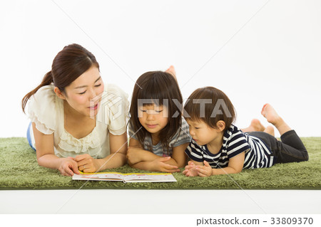 A good parent and child A good parent and child 33809370