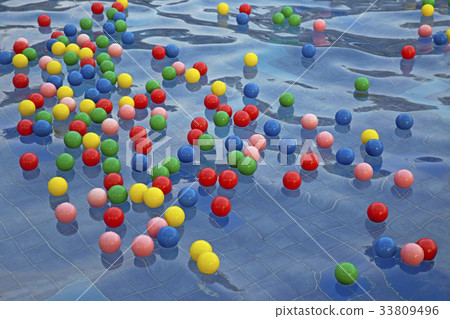 Ball, swimming pool Ball, swimming pool 33809496