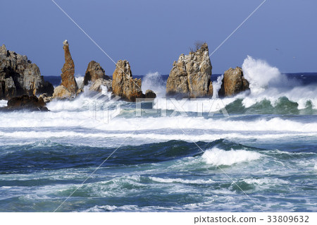 Candlestick Rock, Chuam, Donghae, Gangwon-do 33809632