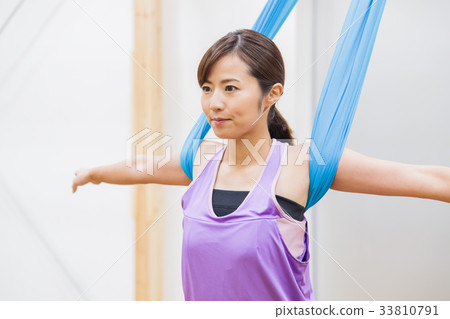 健身瑜伽空中瑜伽健身房女子運動健身俱樂部 33810791