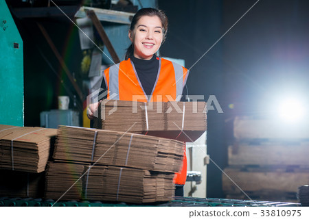 Paper mill factory worker Paper mill factory worker 33810975