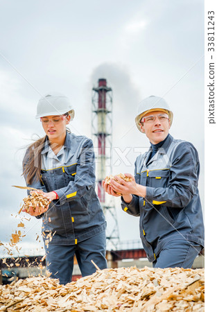 Paper mill factory workers 33811243