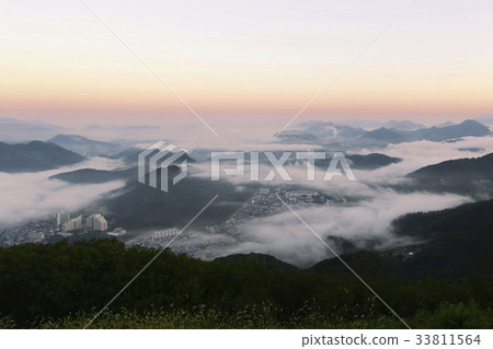 Yanghae，Yangsan，Namhan River，Danyang，Chungbuk 33811564