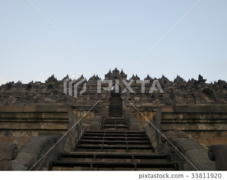 Morning view of Borobudur temple 33811920