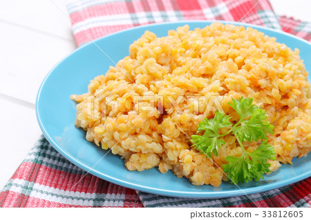 Cooked red lentils Cooked red lentils 33812605