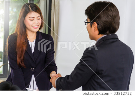 Successful business people shaking hands Successful business people shaking hands 33812732