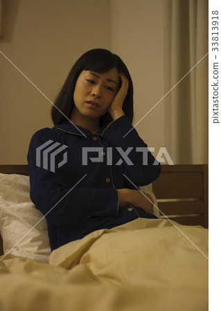 Sick cold woman go to bed sleep sleep 33813918
