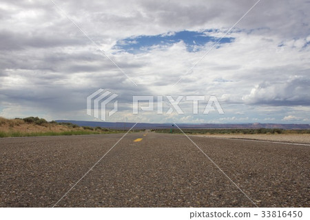 one road one road 33816450