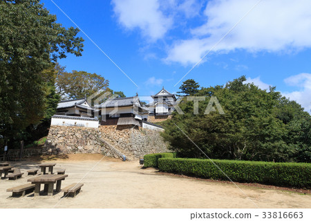Binaka Matsuyama Castle-日本唯一一座城堡塔遺留下來的山城 -  33816663