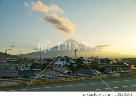 sunset / sunrise at Fuji mountain with cloud sunset / sunrise at Fuji mountain with cloud 33820161
