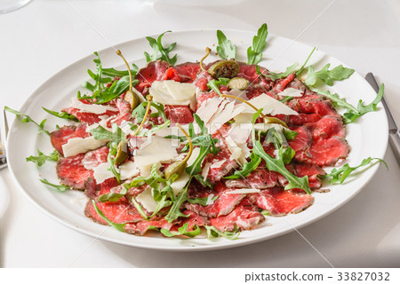 beef carpaccio beef carpaccio 33827032