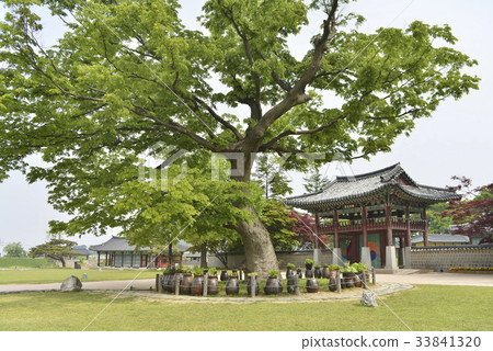 Seo-san, Haemi-eup (Historic Site No. 116), Seosan-si, Chungnam 33841320