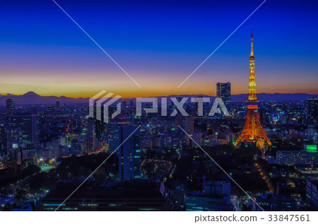 [Tokyo Evening View] Tokyo Tower World Trade Center Building Seaside Top 33847561