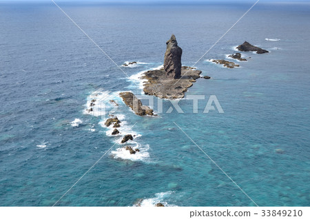 Shinto shrine Shinto stone Shinto shrine Shinto stone 33849210