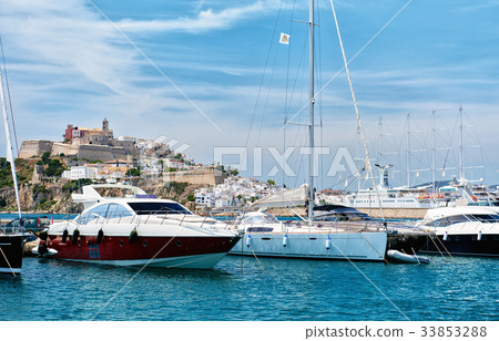Ibiza 33853288