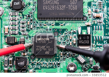 Electronic circuit / close up 33853512
