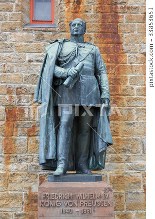 Statues at Hohenzollern Castle (Burg Hohenzollern) 33853651