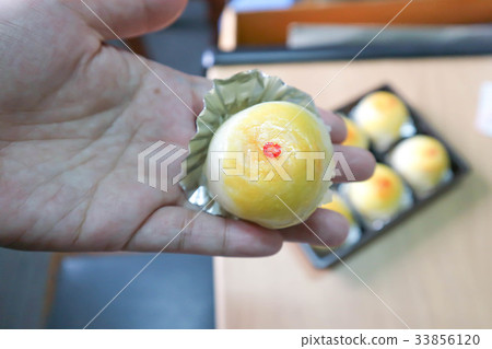Chinese pastry on the hand Chinese pastry on the hand 33856120