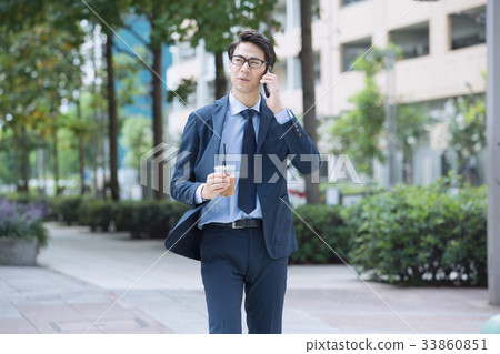 商人(智能手機,冰咖啡) 商人(智能手機,冰咖啡) 33860851
