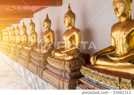 Beautiful golden Buddha, Many Buddhist statue 33862113